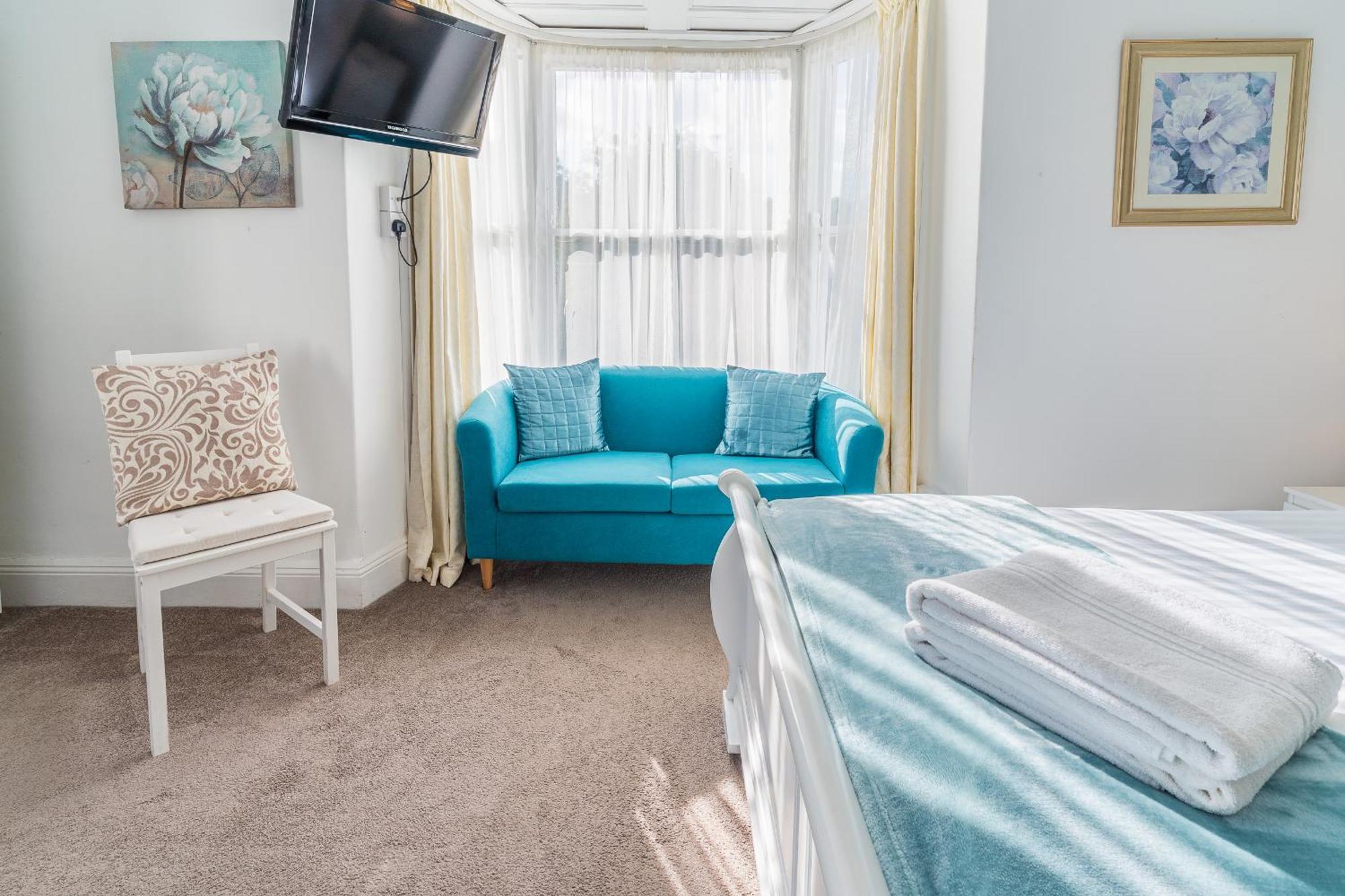 Rooms At The Highcliffe Aberporth Buitenkant foto