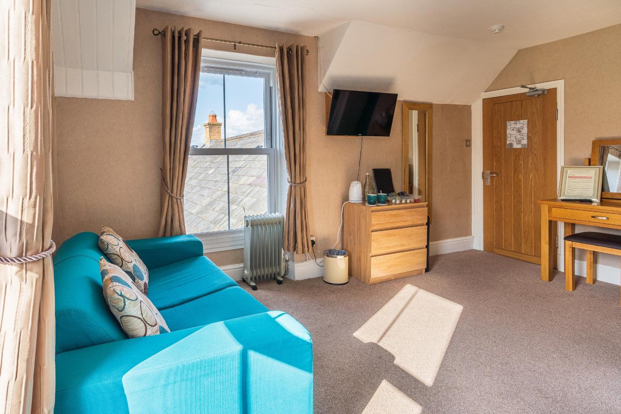 Rooms At The Highcliffe Aberporth Buitenkant foto