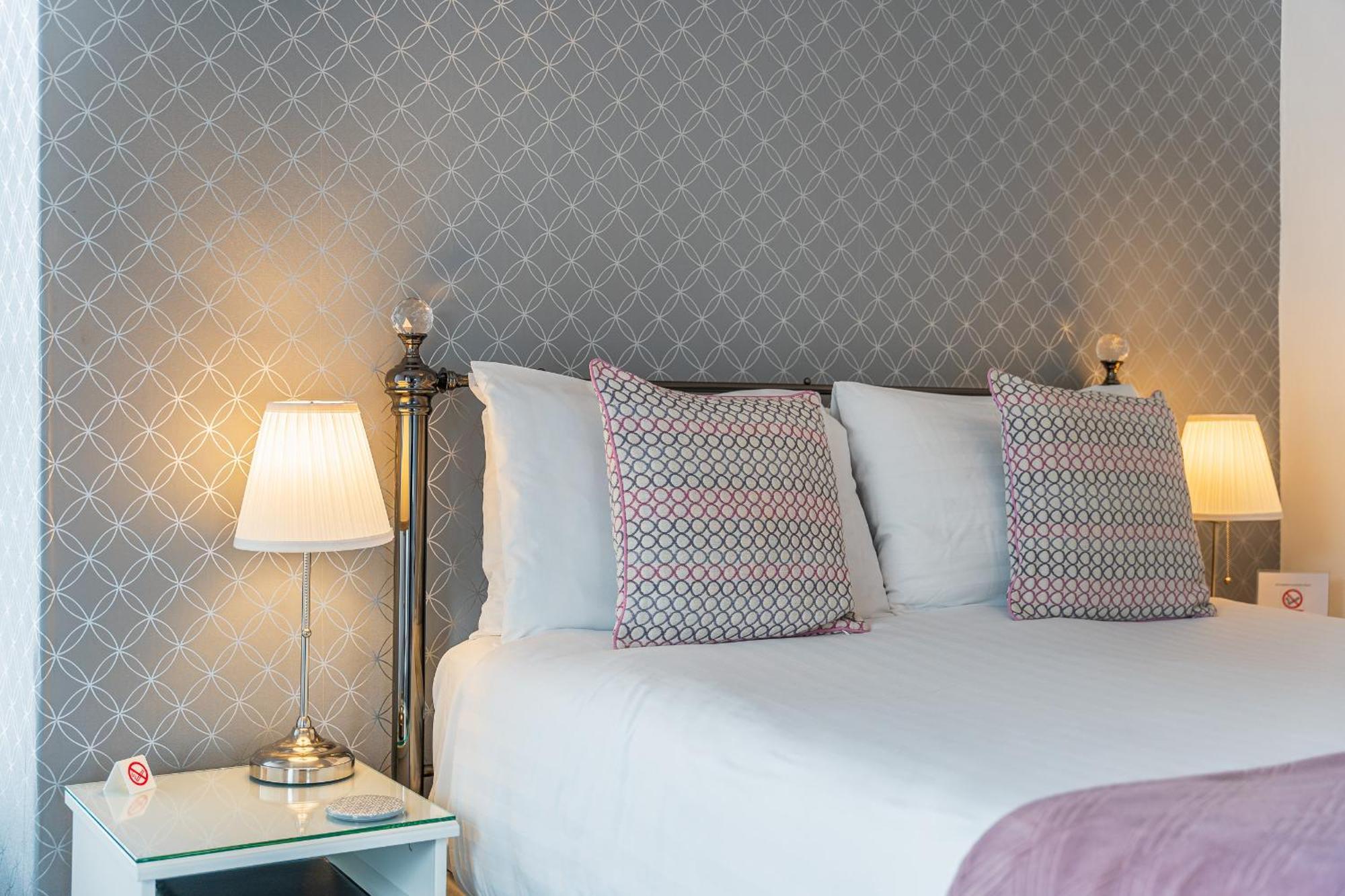 Rooms At The Highcliffe Aberporth Buitenkant foto
