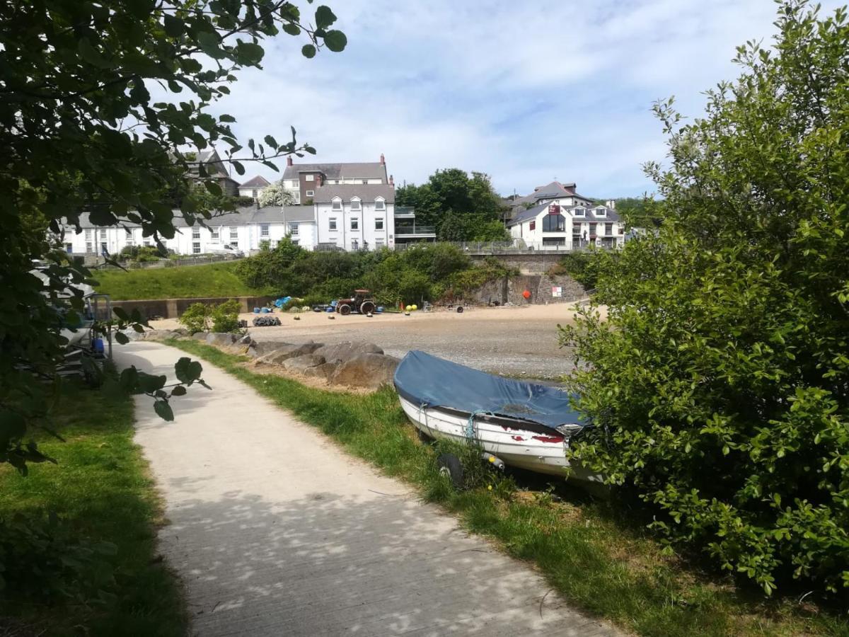 Rooms At The Highcliffe Aberporth Buitenkant foto