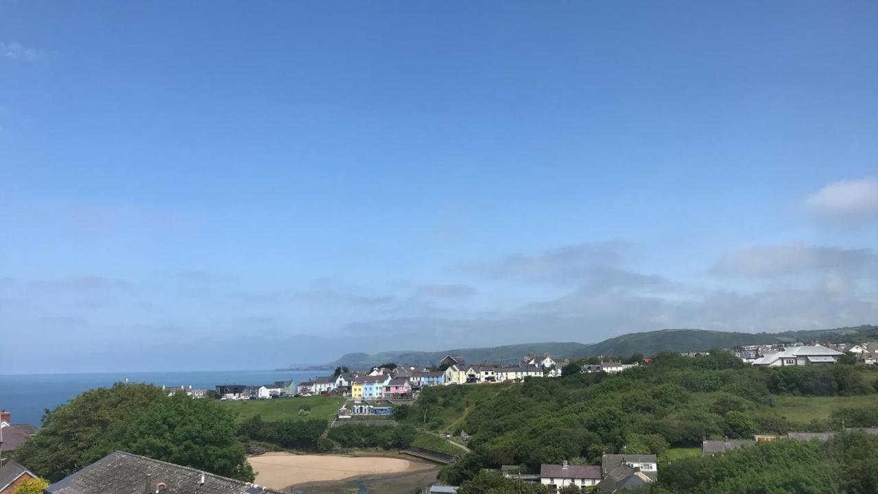 Rooms At The Highcliffe Aberporth Buitenkant foto